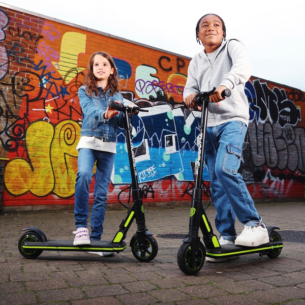 Thorpe 15 Electric Scooter | Smyths Toys UK