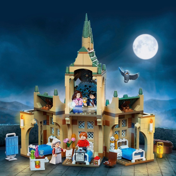 LEGO 76398 Harry Potter Hogwarts Hospital Wing Castle Toy | Smyths Toys UK