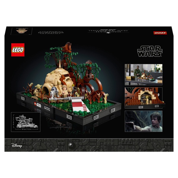 LEGO Star Wars 75330 Dagobah Jedi Diorama Yoda Set | Smyths Toys