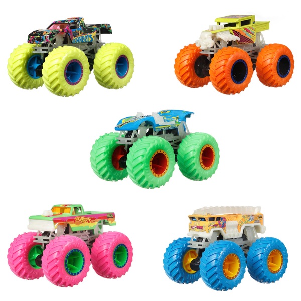 Hot Wheels Monster Trucks Live 8-Pack, Multipack of 1:64 Scale Toy Monster  Trucks, Characters from The Live Show, Smashing & Crashing Trucks, Gift for