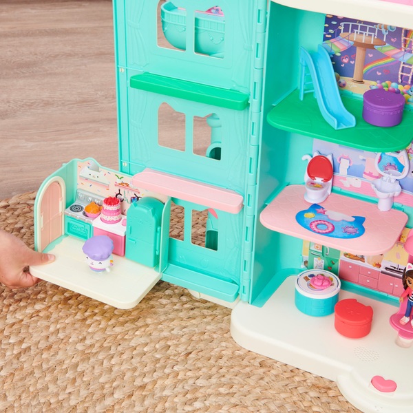 Gabby’s Dollhouse Bakey with Cakey Kitchen with Figure, Accessories and