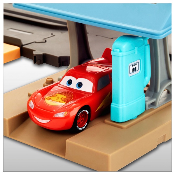 Disney Pixar - Cars Visite à Radiator Springs