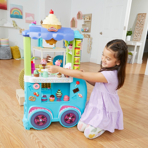 Play-Doh Kitchen Creations Ultimate Ice Cream Truck Playset with 25+ Pieces