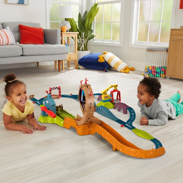 Thomas & Friends Launch & Loop Maintenance Yard Smyths Toys UK