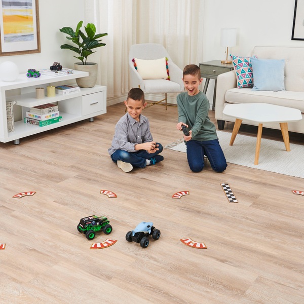 Monster Jam Grave Digger Vs. Megalodon Racing Rivals Remote Control