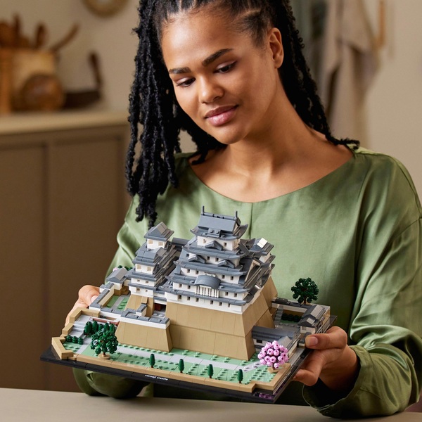 LEGO Architecture 21060 Himeji Castle | Smyths Toys UK