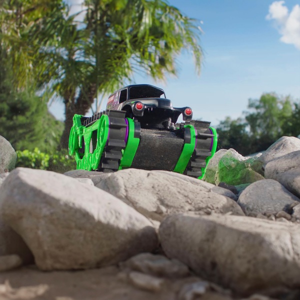 Monster Jam Grave Digger Trax Remote Control Vehicle Smyths Toys Ireland