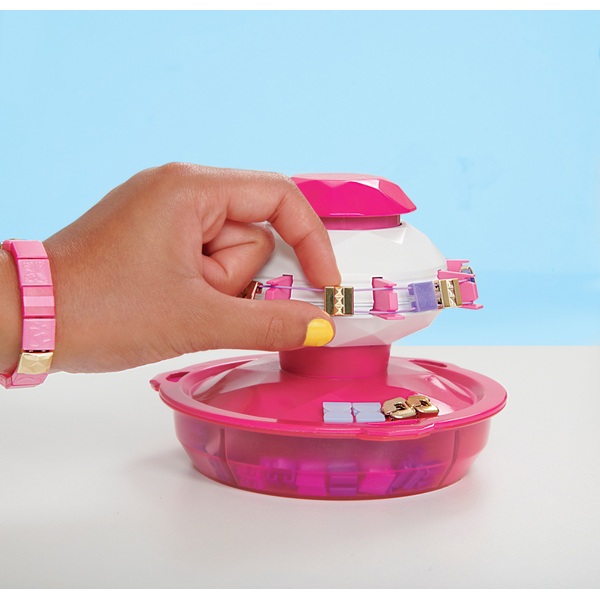 Pop style bracelet promo maker