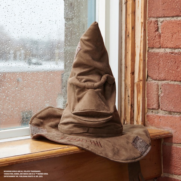 Wizarding World Harry Potter Talking Sorting Hat with Phrases Smyths