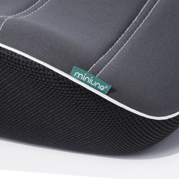 miniuno Boosta R129 Car Booster Seat 125 to 150cm Smyths Toys UK