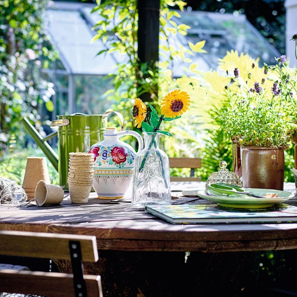 LEGO Botanicals 40524 Sunflowers Flower Set Smyths Toys UK