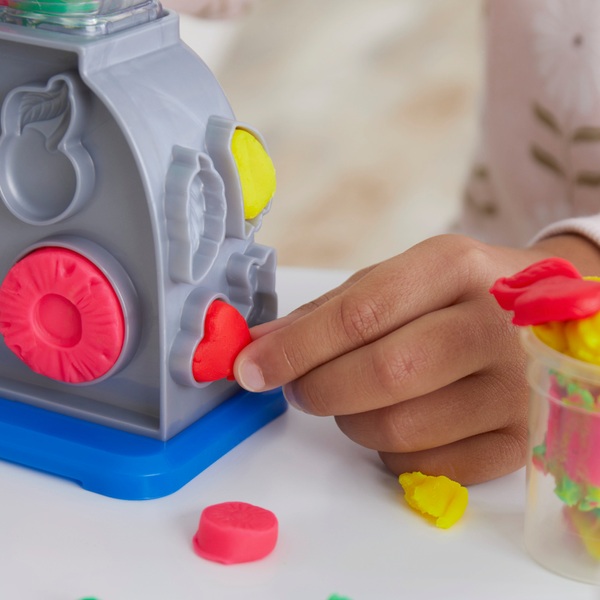 PlayDoh Swingende smoothiesblender Smyths Toys Nederland