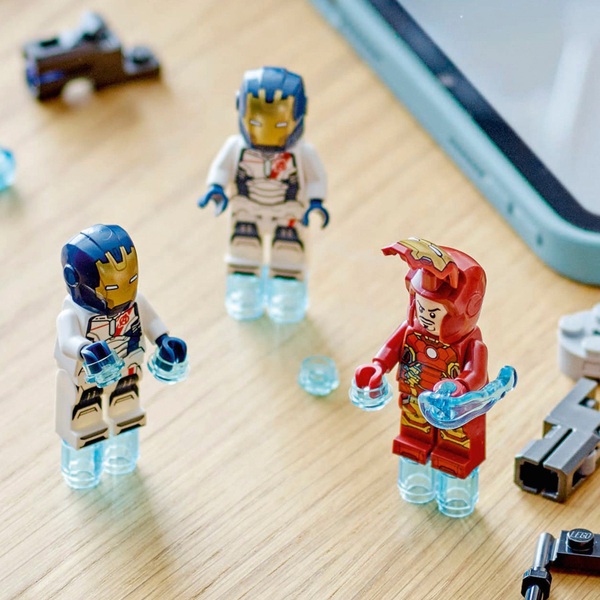 LEGO Marvel 76288 Avengers Iron Man & Iron Legion vs. Hydra Soldier Set ...