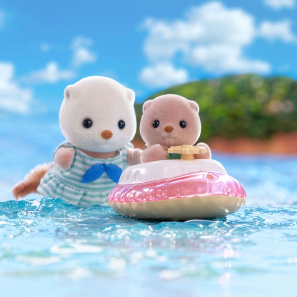 Sylvanian Families Sea Otter Sisters Splashy Snorkel Set | Smyths Toys UK