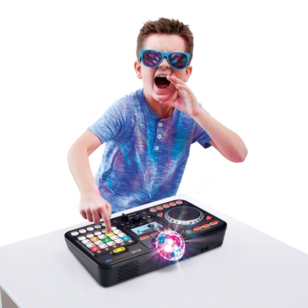 Accessoires DJ les 6 indispensables : ne mixez plus jamais sans !