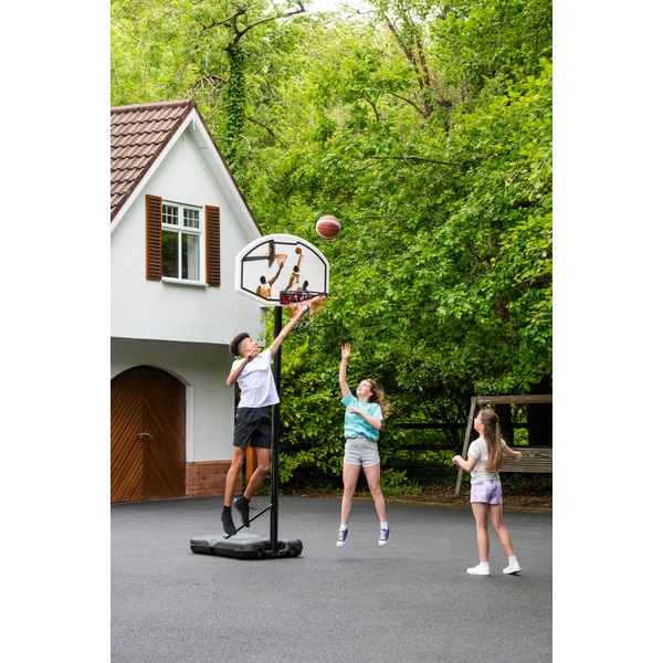 Großer Basketballständer Turnier