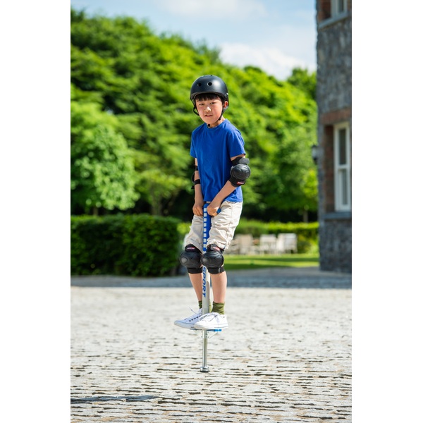 Pogo Stick Sport, blau Smyths Toys Superstores