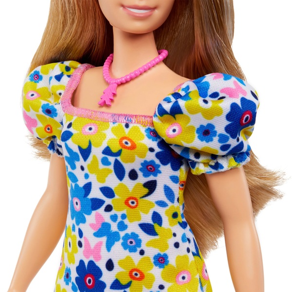 Barbie Fashionistas Puppe Kleid Mit Blumenmuster Smyths Toys Deutschland