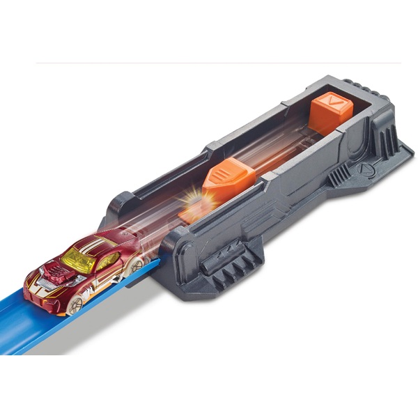 Hot Wheels Bahn KorkenzieherCrash Trackset Rennstrecke mit Loopings Smyths Toys Deutschland
