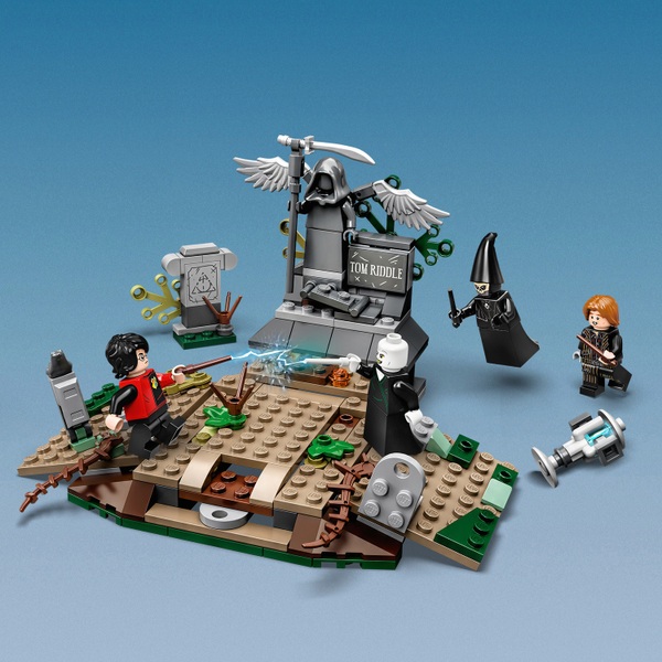LEGO Harry Potter 75965 Duell auf dem Friedhof: Der Aufstieg von Voldemort | Smyths Toys Superstores