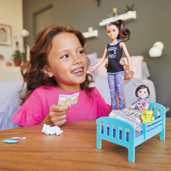 Barbie Skipper Babysitters Inc. Puppen und Schlafenszeit Barbie Skipper Babysitters Inc. Puppen und Schlafenszeit