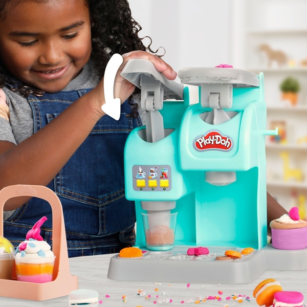 Play-Doh Knetspaß Café Spielset | Smyths Toys Deutschland