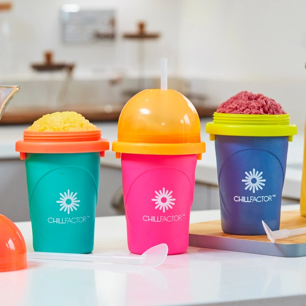 ChillFactor Slushy Maker MagicFreez für Slush Eis sortiert