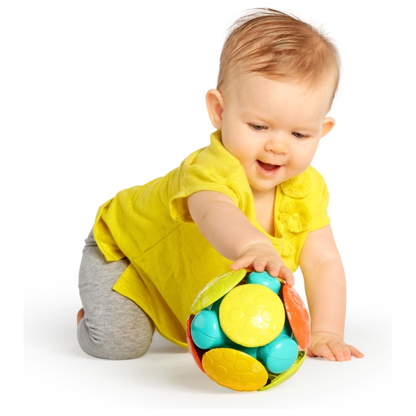 Bright Starts Wobble Bobble Oball mit Sound und Bewegung | Smyths Toys ...