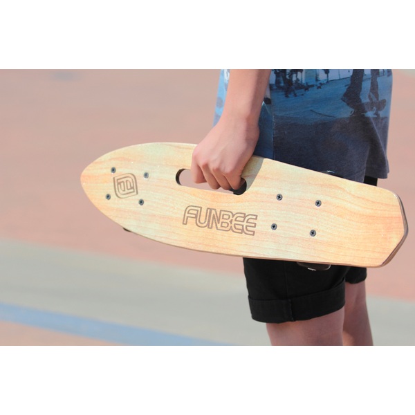 Funbee - Holz-Skateboard mit Griff