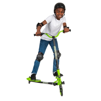 smyths spiderman scooter