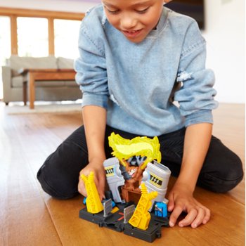 Hot Wheels City Downtown Power Plant Blast Play Set Hot Wheels City Downtown Power Plant Blast Play Set