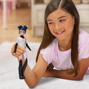 Miraculous Ladybug Switch N Go Scooter And Fashion Doll Playset | 26cm  Miraculous Ladybug Doll With Transforming Scooter And Accessories |  Miraculous