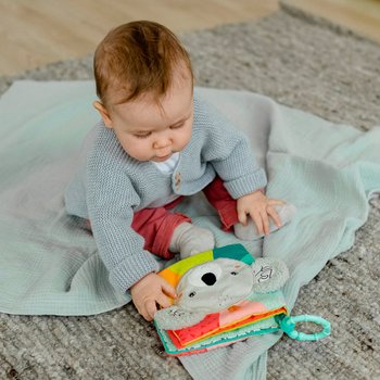 Fehn Stoffbuch Koala sensorisches Babyspielzeug