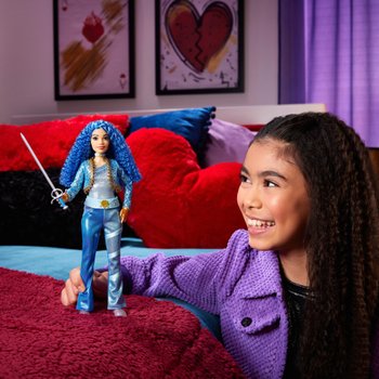 Disney Descendants 4 The Rise of Red Doll Princess Chloe Charming 28cm