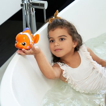 Robo Alive by ZURU Swimming Clown Fish Bath Toy