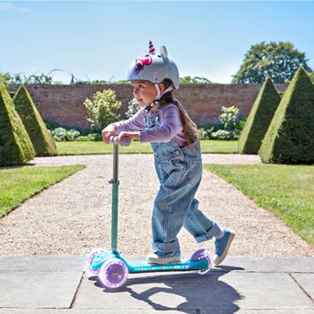 Disney Frozen Tilt-to-Turn 3 Wheel Scooter