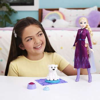 Disney Frozen Fashion Doll Elsa & Baby Bear Set