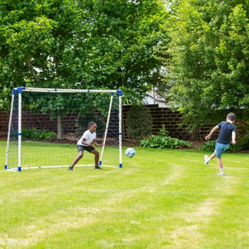Fußballtor 1,8 x 2,4 m Fußballtor 1,8 x 2,4 m