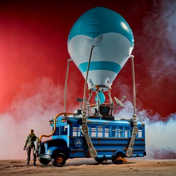 Fortnite Battle Bus met Recruit Jonesy Figuur