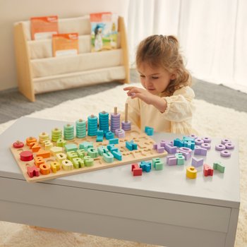 Squirrel Play Holz Zahlen- und Buchstabenformen Set 102-tlg.