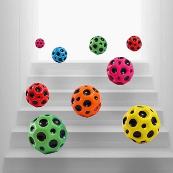 Balle Rebondissante Lunaire 9 cm - Modèle Aléatoire