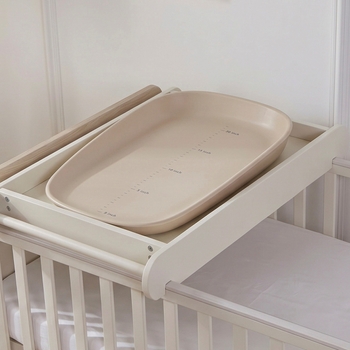 Nested Wickelauflage mit Maßangaben beige