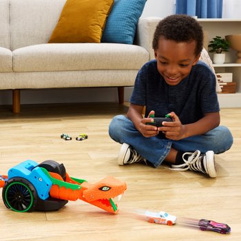 Hot Wheels Remote Control Let's Race Slither N' Strike Snake