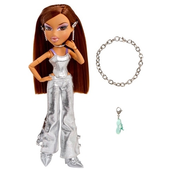 Bratz Charmz Puppe Yasmin