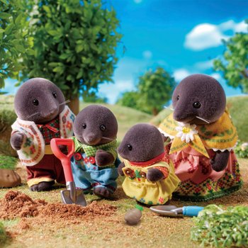 Sylvanian Families 40th Birthday Celebration Mole Family Underground Adventure Set
