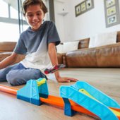 hot wheels track builder long jump stunt pack