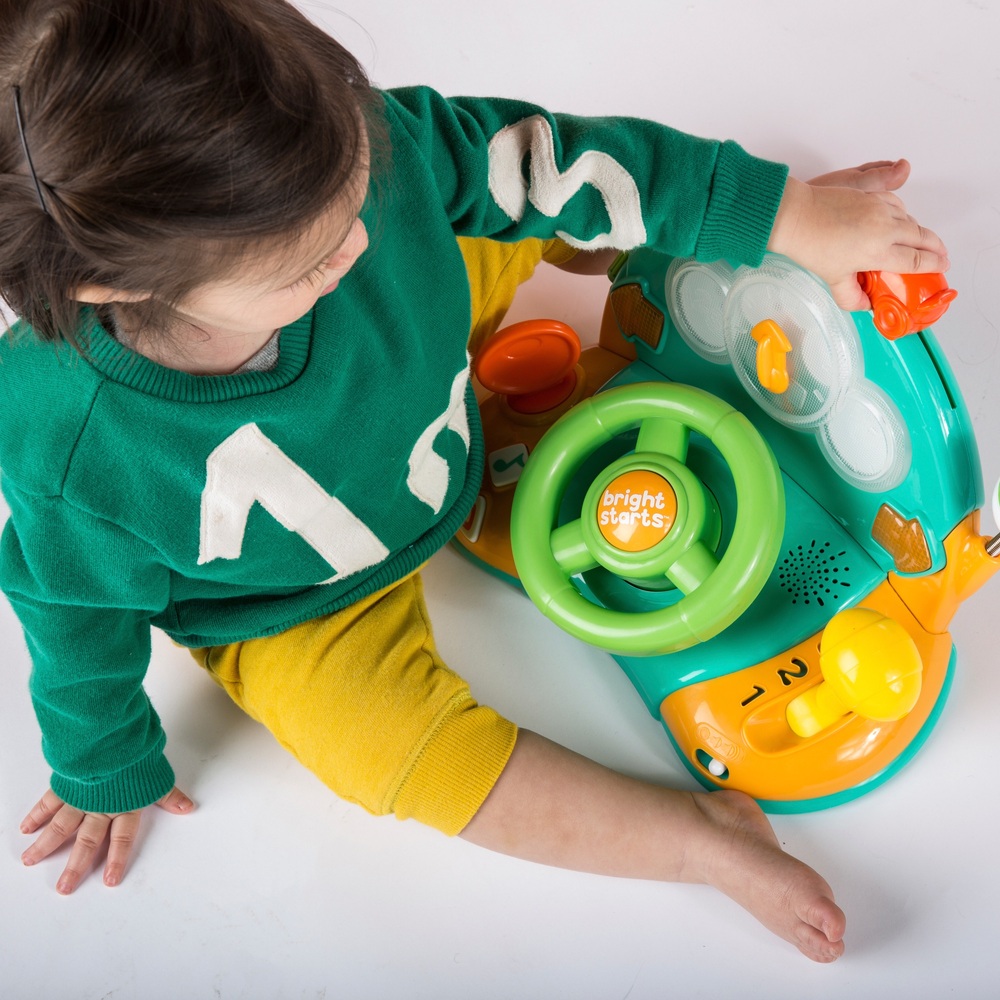 Bright Starts Babyspielzeug Lights & Colors Driver Spielcenter mit Lenkrad