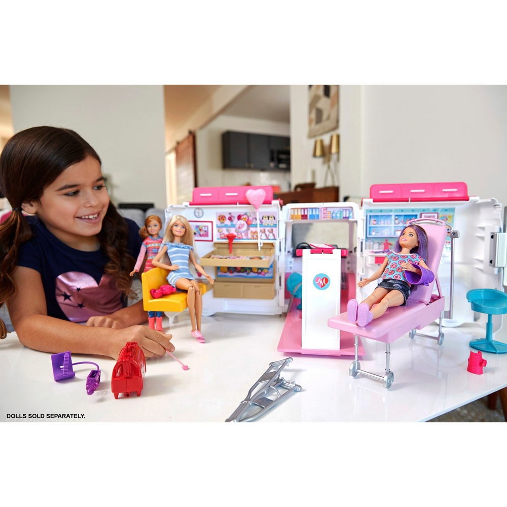 Mexico Lastig nemen Barbie 2-in-1-speelset ambulance en ziekenhuis met licht en geluid | Smyths  Toys Nederland