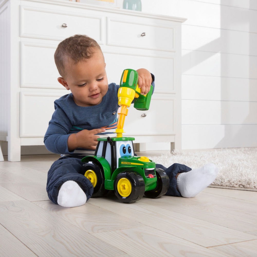 John Deere speelgoedset Bouw Je Eigen Tractor autobouwset en gereedschap | Smyths Toys Nederland