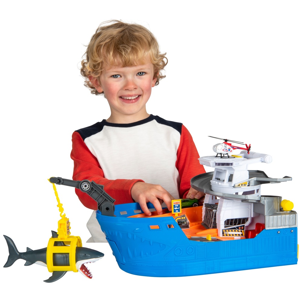 Dickie Toys 203779001 Shark Attack, Lifeboat + Die-Cast Vehicle, Light &  Sound, Launch Ramp, Multicoloured, Größe: 41 x 18,5 x 22 cm : :  Toys & Games